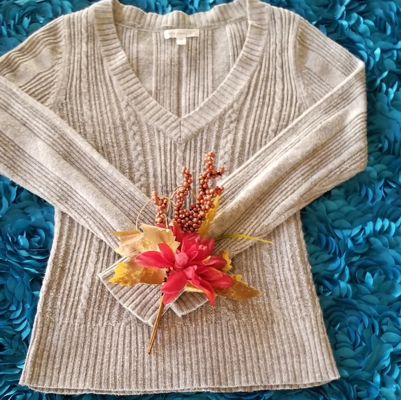 Aeropostale Sweaters - Aeropostale Lightweight Long Sleeves Sweater